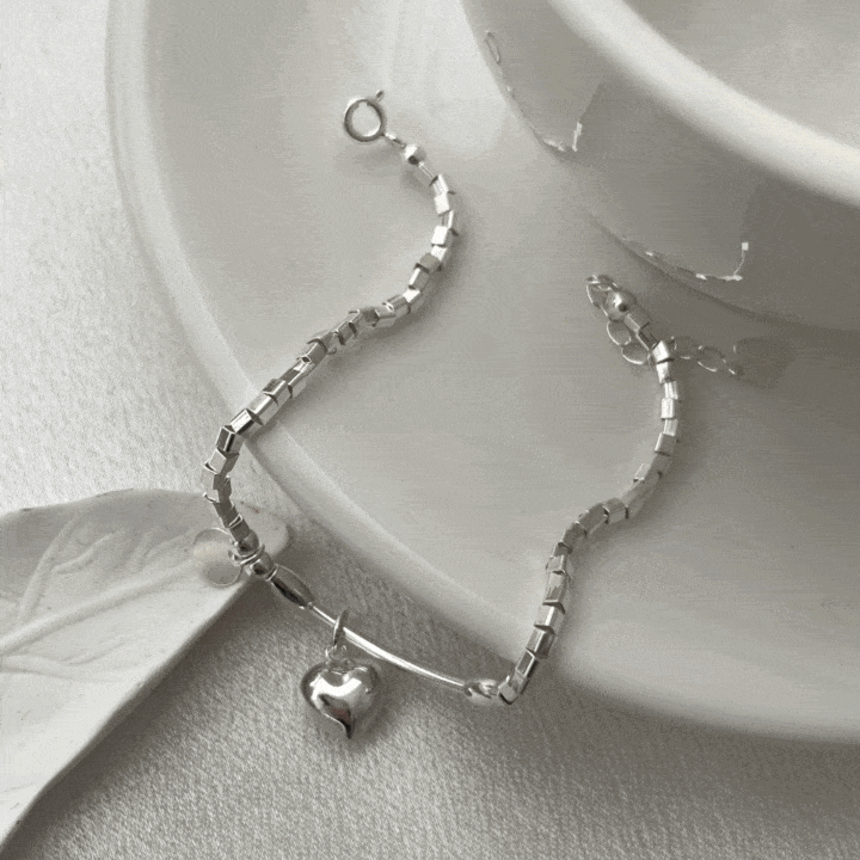 silver chip heart bracelet