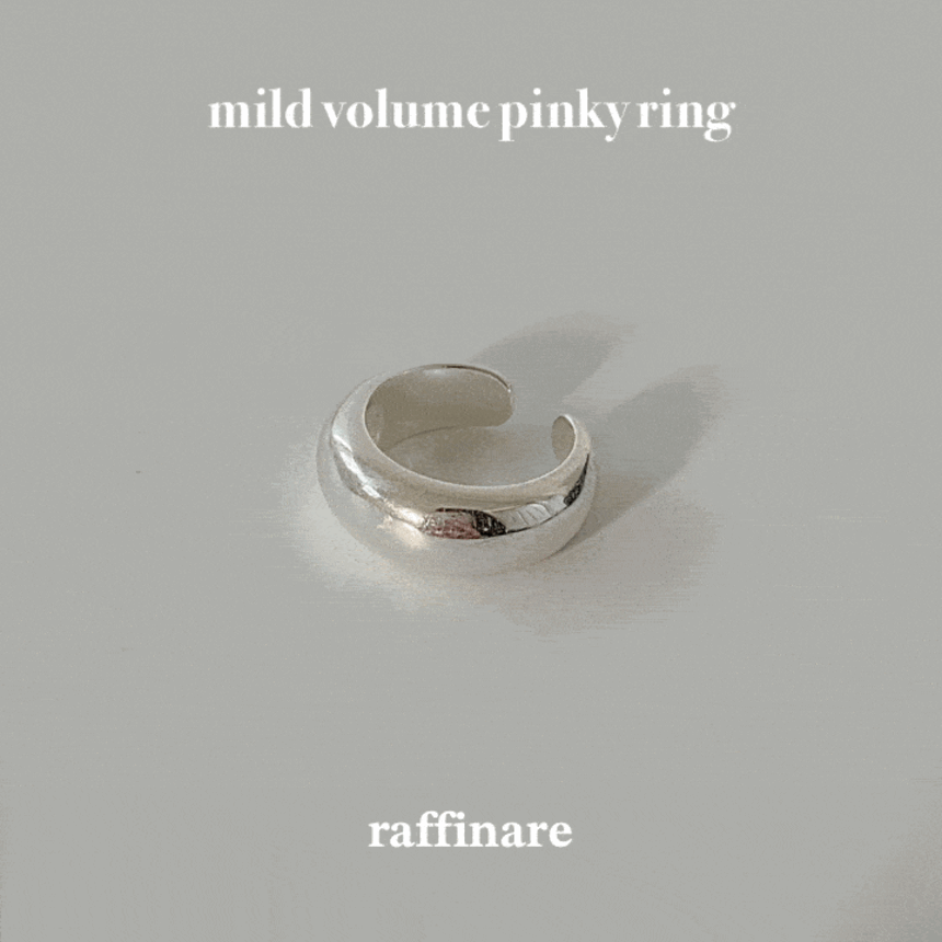 mild volume pinky ring
